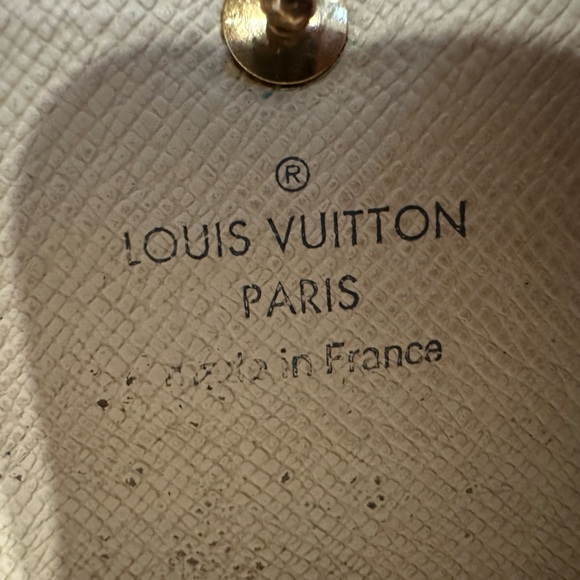 Louis Vuitton 4 key holder - Picture 4 of 8